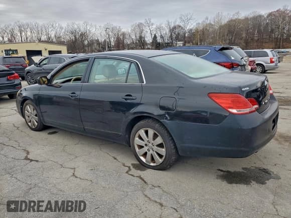✅ 2006 Toyota Avalon XLS • VIN: 4T1BK36B16U125535 • Lot: 94127595. Listed on Copart with 227,441 mi. Free auction sales archive from the USA and detailed vehicle history report at DreamBid. Image 2.