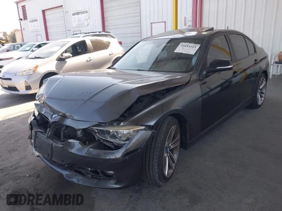 ✅ 2014 BMW 3 Series 328d • VIN: WBA3D3C52EK154020 • Лот: 42454115. Опубликован ранее на IAAI с пробегом 90 173 миль. Бесплатный доступ к архиву аукционных продаж из США и подробный отчёт об истории автомобиля на DreamBid. Изображение 2.