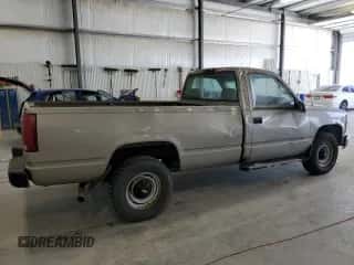 2000 Chevrolet Silverado 3500 с VIN 1GCGC34R0YR137348, выставлен на аукционе Copart как лот 83834885 с пробегом 147 680 миль миль и Чистый • Clean title. История ставок и продаж доступна на DreamBid. Изображение 3.