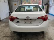 ✅ 2018 Toyota Corolla LE • VIN: 2T1BURHE2JC025491 • Lot: 87418875. Wystawiony na Copart z przebiegiem 45 277 mil. Bezpłatny archiwum sprzedaży aukcyjnych z USA i szczegółowy raport historii pojazdu na DreamBid. Zdjęcie 6.