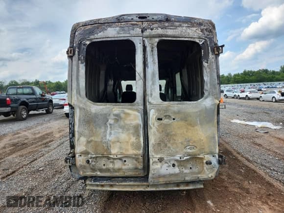 ✅ 2019 Ford Transit • VIN: 1FTYR2CM1KKB56039 • Lot: 65233115. Listed on Copart with Not provided. Free auction sales archive from the USA and detailed vehicle history report at DreamBid. Image 6.