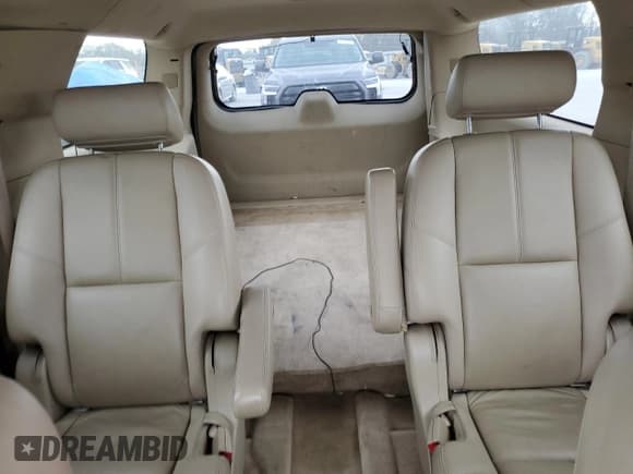 ✅ 2008 Chevrolet Suburban 2LT • VIN: 1GNFK16328R184691 • Lot: 81961984. Wystawiony na Copart z przebiegiem Nie podano. Bezpłatny archiwum sprzedaży aukcyjnych z USA i szczegółowy raport historii pojazdu na DreamBid. Zdjęcie 10.