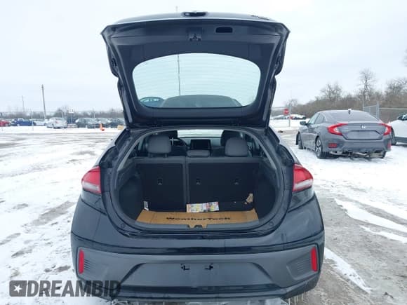 ✅ 2021 Hyundai Ioniq Blue • VIN: KMHC65LC0MU252890 • Lot: 41602092. Wystawiony na IAAI z przebiegiem 83 814 mil. Bezpłatny archiwum sprzedaży aukcyjnych z USA i szczegółowy raport historii pojazdu na DreamBid. Zdjęcie 16.