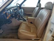 ✅ 1985 Jaguar XJ • VIN: SAJAV1343FC415087 • Лот: 59682245. Опубликован ранее на Copart с пробегом 145 950 миль. Бесплатный доступ к архиву аукционных продаж из США и подробный отчёт об истории автомобиля на DreamBid. Изображение 7.