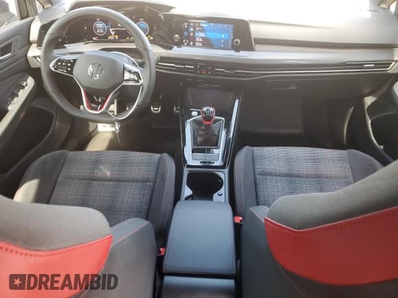 ✅ 2024 Volkswagen Golf GTI 380 S • VIN: WVWHA7CDXRW147749 • Lot: 61017564. Wystawiony na Copart z przebiegiem 6 172 mil. Bezpłatny archiwum sprzedaży aukcyjnych z USA i szczegółowy raport historii pojazdu na DreamBid. Zdjęcie 8.