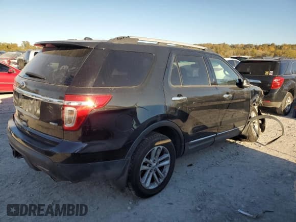 ✅ 2013 Ford Explorer XLT • VIN: 1FM5K8D81DGA02654 • Lot: 91307915. Listed on Copart with 100,936 mi. Free auction sales archive from the USA and detailed vehicle history report at DreamBid. Image 3.