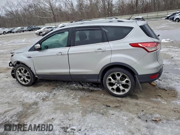 ✅ 2015 Ford Escape Titanium • VIN: 1FMCU9J93FUA72813 • Lot: 94716315. Wystawiony na Copart z przebiegiem 111 939 mil. Bezpłatny archiwum sprzedaży aukcyjnych z USA i szczegółowy raport historii pojazdu na DreamBid. Zdjęcie 2.