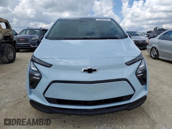 ✅ 2023 Chevrolet Bolt EV 1LT • VIN: 1G1FW6S00P4121440 • Lot: 73885534. Wystawiony na Copart z przebiegiem 5 244 mil. Bezpłatny archiwum sprzedaży aukcyjnych z USA i szczegółowy raport historii pojazdu na DreamBid. Zdjęcie 5.