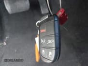 ✅ 2015 Jeep Grand Cherokee Laredo • VIN: 1C4RJEAG7FC143869 • Lot: 42977818. Wystawiony na IAAI z przebiegiem 83 865 mil. Bezpłatny archiwum sprzedaży aukcyjnych z USA i szczegółowy raport historii pojazdu na DreamBid. Zdjęcie 11.