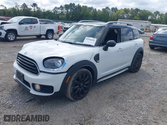 ✅ 2018 MINI Countryman Cooper • VIN: WMZYS7C38J3F44292 • Lot: 43146656. Wystawiony na IAAI z przebiegiem 224 129 mil. Bezpłatny archiwum sprzedaży aukcyjnych z USA i szczegółowy raport historii pojazdu na DreamBid. Zdjęcie 2.
