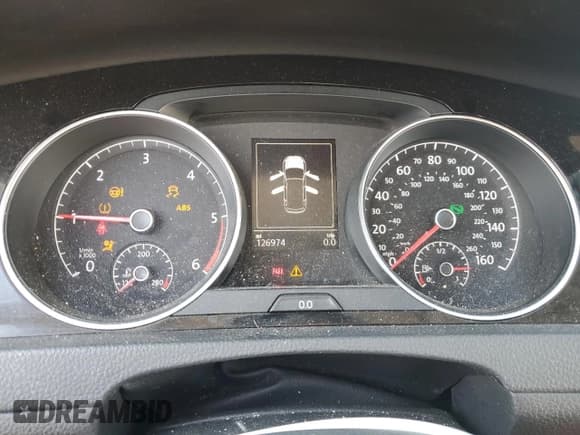 ✅ 2015 Volkswagen Golf S • VIN: 3VWCA7AUXFM502943 • Lot: 63850725. Wystawiony na Copart z przebiegiem 126 974 mil. Bezpłatny archiwum sprzedaży aukcyjnych z USA i szczegółowy raport historii pojazdu na DreamBid. Zdjęcie 9.