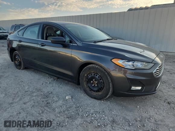 ✅ 2019 Ford Fusion SE • VIN: 3FA6P0HDXKR283657 • Lot: 84703185. Wystawiony na Copart z przebiegiem 154 931 mil. Bezpłatny archiwum sprzedaży aukcyjnych z USA i szczegółowy raport historii pojazdu na DreamBid. Zdjęcie 4.