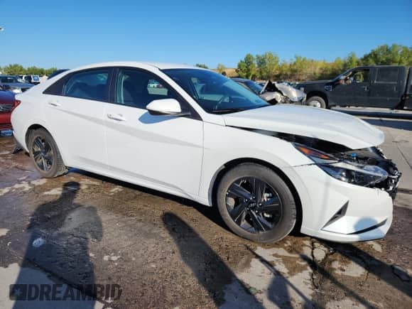 2022 Hyundai Elantra SEL with VIN 5NPLM4AG4NH071362, listed as a Copart auction lot 83839295 with 12,219 mi miles and Salvage title. Bid and sale history available at DreamBid. Image 4.