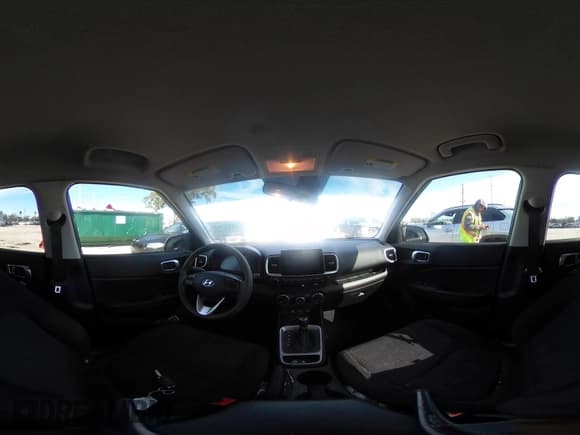 ✅ 2023 Hyundai Venue SE • VIN: KMHRB8A37PU220498 • Lot: 41273705. Listed on IAAI with 20,004 mi. Free auction sales archive from the USA and detailed vehicle history report at DreamBid. Image 18.