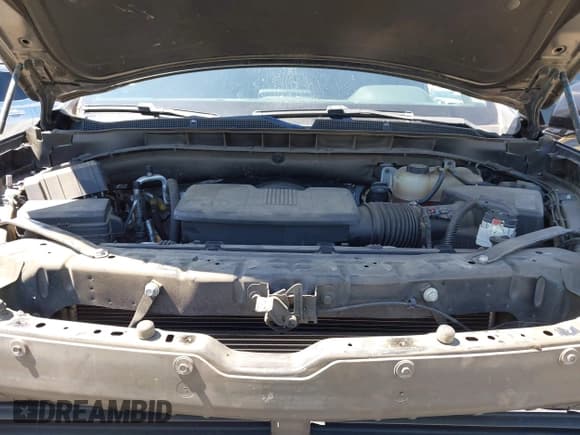 ✅ 2021 Chevrolet Suburban LT • VIN: 1GNSKCKD9MR263360 • Lot: 42205517. Wystawiony na IAAI z przebiegiem 127 733 mil. Bezpłatny archiwum sprzedaży aukcyjnych z USA i szczegółowy raport historii pojazdu na DreamBid. Zdjęcie 10.