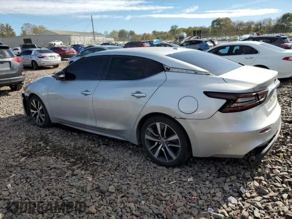 ✅ 2019 Nissan Maxima SV • VIN: 1N4AA6AV3KC373541 • Lot: 86541275. Wystawiony na Copart z przebiegiem 100 778 mil. Bezpłatny archiwum sprzedaży aukcyjnych z USA i szczegółowy raport historii pojazdu na DreamBid. Zdjęcie 2.
