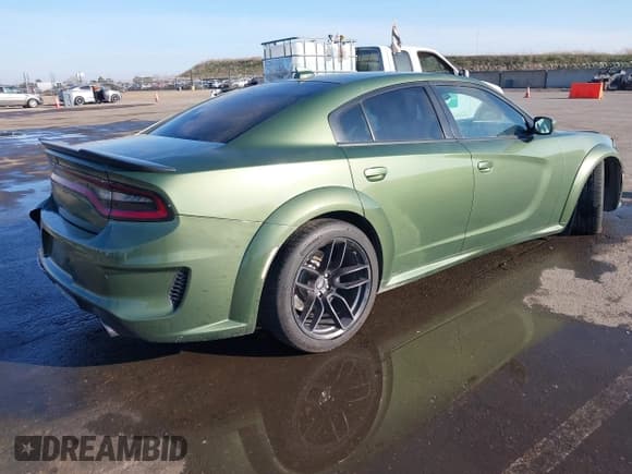 ✅ 2020 Dodge Charger Scat Pack • VIN: 2C3CDXGJ8LH183001 • Lot: 41384567. Wystawiony na IAAI z przebiegiem 49 869 mil. Bezpłatny archiwum sprzedaży aukcyjnych z USA i szczegółowy raport historii pojazdu na DreamBid. Zdjęcie 4.