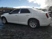 ✅ 2017 Chrysler 300 Limited • VIN: 2C3CCAAG8HH661941 • Lot: 82579765. Wystawiony na Copart z przebiegiem 108 884 mil. Bezpłatny archiwum sprzedaży aukcyjnych z USA i szczegółowy raport historii pojazdu na DreamBid. Zdjęcie 2.