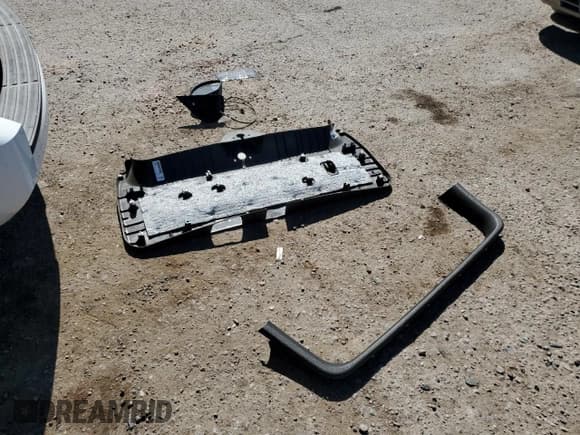 ✅ 2014 Chevrolet Tahoe Commercial • VIN: 1GNLC2E09ER201625 • Лот: 69668155. Опубликован ранее на Copart с пробегом 174 251 миль. Бесплатный доступ к архиву аукционных продаж из США и подробный отчёт об истории автомобиля на DreamBid. Изображение 12.