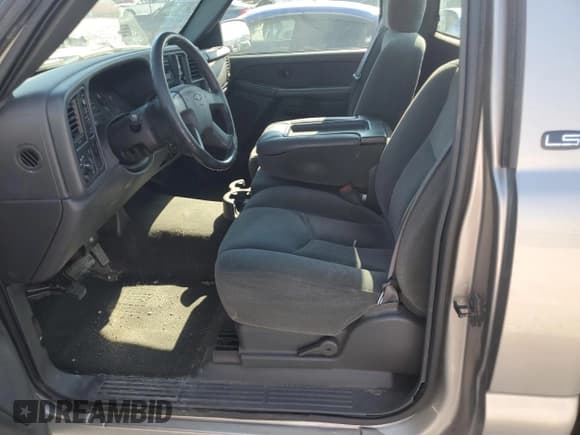 ✅ 2003 Chevrolet Silverado 1500 LS • VIN: 1GCEK14T03Z283736 • Lot: 71028065. Listed on Copart with 184,421 mi. Free auction sales archive from the USA and detailed vehicle history report at DreamBid. Image 7.