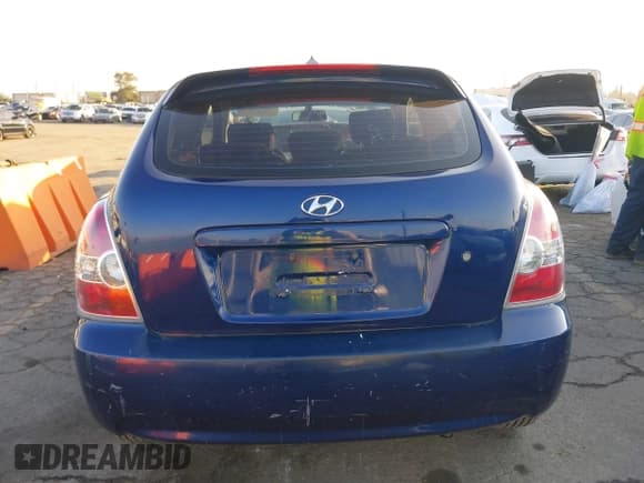 ✅ 2009 Hyundai Accent Auto GS • VIN: KMHCM36C49U109373 • Лот: 41458947. Опубликован ранее на IAAI с пробегом 123 237 миль. Бесплатный доступ к архиву аукционных продаж из США и подробный отчёт об истории автомобиля на DreamBid. Изображение 17.