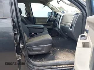 ✅ 2009 Dodge 1500 SLT • VIN: 1D3HB18P29S796005 • Lot: 42228882. Wystawiony na IAAI z przebiegiem 185 846 mil. Bezpłatny archiwum sprzedaży aukcyjnych z USA i szczegółowy raport historii pojazdu na DreamBid. Zdjęcie 5.