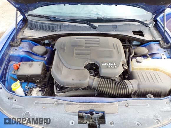 ✅ 2018 Dodge Charger GT • VIN: 2C3CDXJG7JH337952 • Lot: 41869954. Wystawiony na IAAI z przebiegiem 110 547 mil. Bezpłatny archiwum sprzedaży aukcyjnych z USA i szczegółowy raport historii pojazdu na DreamBid. Zdjęcie 10.