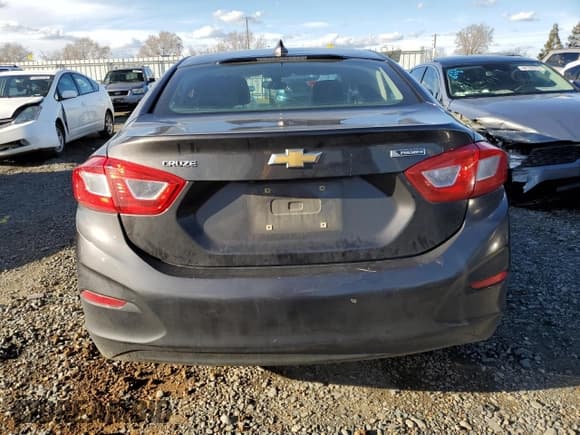 ✅ 2017 Chevrolet Cruze Premier • VIN: 1G1BF5SMXH7238857 • Lot: 43910763. Listed on Copart with Not provided. Free auction sales archive from the USA and detailed vehicle history report at DreamBid. Image 6.