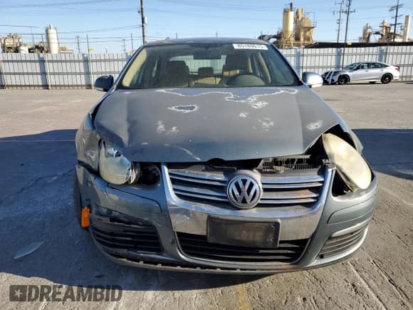 ✅ 2006 Volkswagen Jetta 2.5L • VIN: 3VWSG71K46M740456 • Лот: 85189015. Опубликован ранее на Copart с пробегом 240 020 миль. Бесплатный доступ к архиву аукционных продаж из США и подробный отчёт об истории автомобиля на DreamBid. Изображение 5.