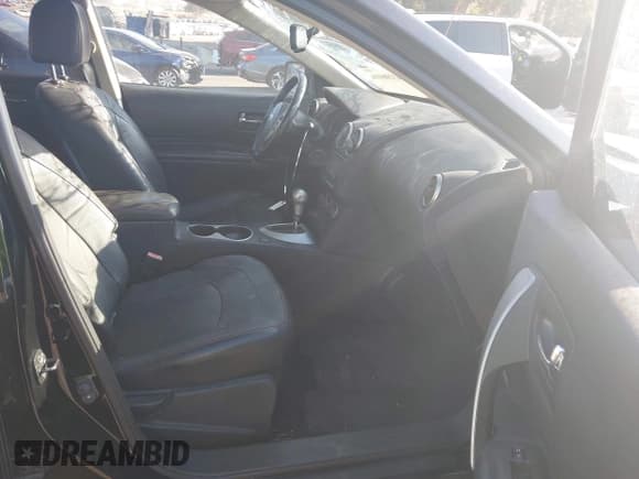 ✅ 2011 Nissan Rogue S • VIN: JN8AS5MT1BW576605 • Lot: 43208416. Listed on IAAI with 156,479 mi. Free auction sales archive from the USA and detailed vehicle history report at DreamBid. Image 5.