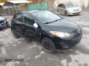 ✅ 2013 Mazda 2 Sport • VIN: JM1DE1KZ9D0165958 • Lot: 43649209. Wystawiony na IAAI z przebiegiem 118 589 mil. Bezpłatny archiwum sprzedaży aukcyjnych z USA i szczegółowy raport historii pojazdu na DreamBid. Zdjęcie 1.