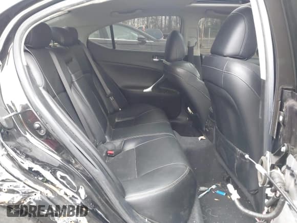 ✅ 2009 Lexus IS 250 • VIN: JTHCK262195030327 • Lot: 43872451. Wystawiony na IAAI z przebiegiem 157 000 mil. Bezpłatny archiwum sprzedaży aukcyjnych z USA i szczegółowy raport historii pojazdu na DreamBid. Zdjęcie 8.