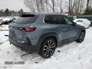 ✅ 2023 Mazda CX-50 S Premium Plus • VIN: 7MMVABEM6PN101230 • Лот: 36868093. Опубликован ранее на Copart с пробегом Не указан. Бесплатный доступ к архиву аукционных продаж из США и подробный отчёт об истории автомобиля на DreamBid. Изображение 3.