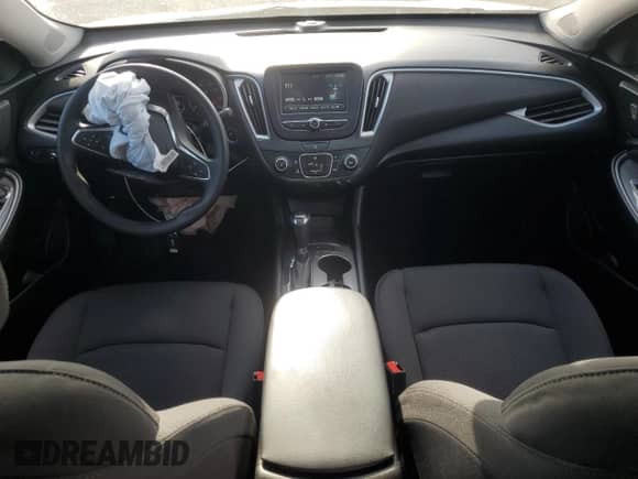 2018 Chevrolet Malibu LS z VIN 1G1ZB5ST9JF275136, wystawiony jako Copart lot #81119815 z przebiegiem 17 779 mil mil oraz Szkoda całkowita • Salvage title. Historia ofert i sprzedaży dostępna na DreamBid. Obrazek 8.