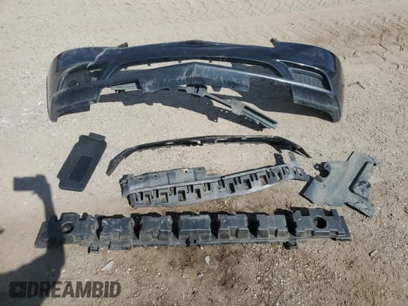 ✅ 2011 Dodge Charger Rallye • VIN: 2B3CL3CG8BH548522 • Лот: 70631815. Опубликован ранее на Copart с пробегом 200 606 миль. Бесплатный доступ к архиву аукционных продаж из США и подробный отчёт об истории автомобиля на DreamBid. Изображение 12.