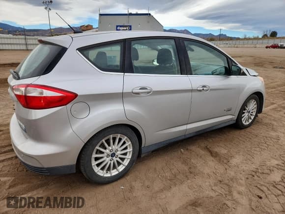 ✅ 2016 Ford C-Max SEL • VIN: 1FADP5CU5GL112767 • Lot: 92069855. Wystawiony na Copart z przebiegiem 120 885 mil. Bezpłatny archiwum sprzedaży aukcyjnych z USA i szczegółowy raport historii pojazdu na DreamBid. Zdjęcie 3.