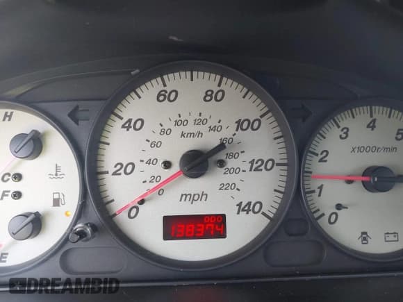 ✅ 2003 Mazda Protege • VIN: JM1BJ246731140982 • Лот: 42565749. Опубликован ранее на IAAI с пробегом 138 374 миль. Бесплатный доступ к архиву аукционных продаж из США и подробный отчёт об истории автомобиля на DreamBid. Изображение 7.