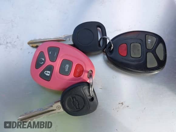 2007 Chevrolet Impala LT z VIN 2G1WT58KX79367792, wystawiony jako IAAI lot #43602663 z przebiegiem 212 534 mil mil oraz . Historia ofert i sprzedaży dostępna na DreamBid. Obrazek 11.