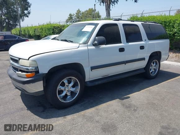 ✅ 2001 Chevrolet Suburban LS • VIN: 3GNEC16T41G229760 • Лот: 42976926. Опубликован ранее на IAAI с пробегом 255 993 миль. Бесплатный доступ к архиву аукционных продаж из США и подробный отчёт об истории автомобиля на DreamBid. Изображение 2.