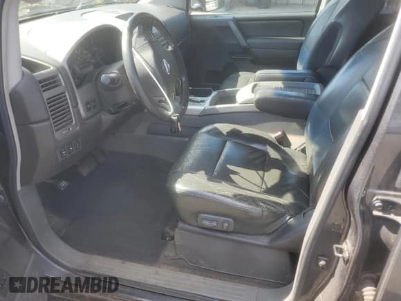 ✅ 2005 Nissan Titan LE • VIN: 1N6AA07B25N546623 • Lot: 84803975. Listed on Copart with 221,292 mi. Free auction sales archive from the USA and detailed vehicle history report at DreamBid. Image 7.