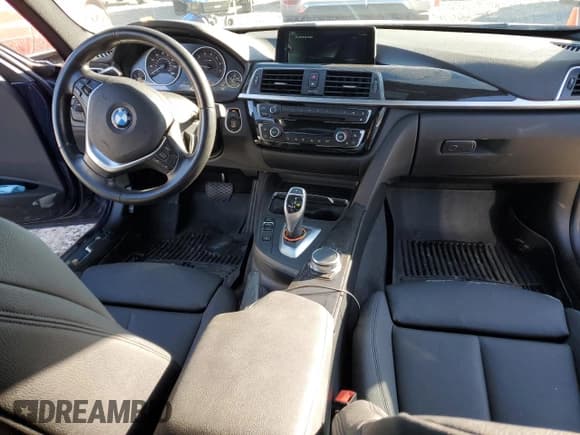 ✅ 2017 BMW 3 Series 340i xDrive • VIN: WBA8B7G36HNU38281 • Лот: 87301354. Опубликован ранее на Copart с пробегом 42 438 миль. Бесплатный доступ к архиву аукционных продаж из США и подробный отчёт об истории автомобиля на DreamBid. Изображение 8.