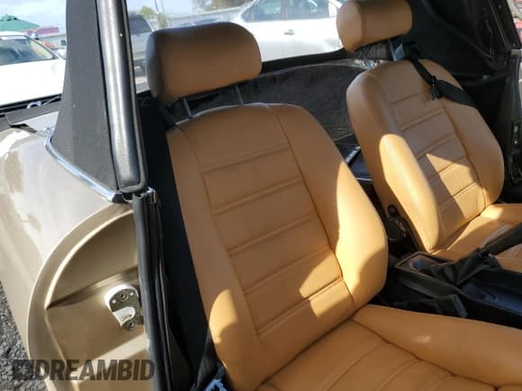 ✅ 1986 Alfa Romeo Spider Veloce • VIN: ZARBA5414G1036211 • Lot: 69698895. Listed on Copart with 139,875 mi. Free auction sales archive from the USA and detailed vehicle history report at DreamBid. Image 10.