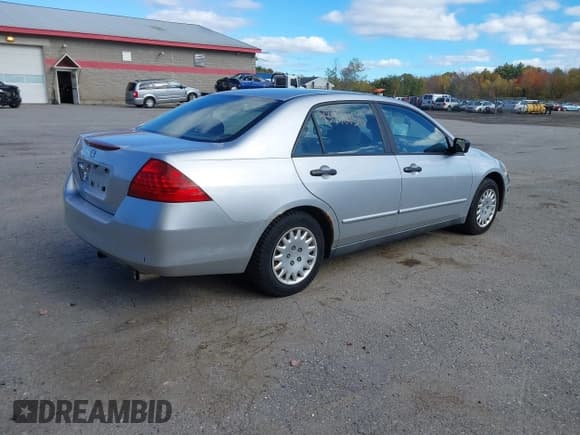✅ 2007 Honda Accord VP • VIN: 1HGCM56107A075222 • Lot: 43492156. Listed on IAAI with 246,990 mi. Free auction sales archive from the USA and detailed vehicle history report at DreamBid. Image 4.