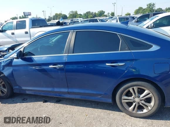 ✅ 2018 Hyundai Sonata SEL • VIN: 5NPE34AFXJH687080 • Lot: 43164942. Listed on IAAI with 113,486 mi. Free auction sales archive from the USA and detailed vehicle history report at DreamBid. Image 13.