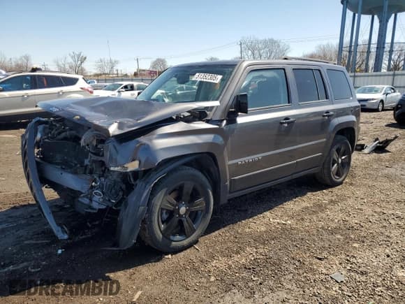 ✅ 2017 Jeep Patriot Latitude • VIN: 1C4NJPFB2HD182194 • Лот: 51352305. Опубликован ранее на Copart с пробегом 107 889 миль. Бесплатный доступ к архиву аукционных продаж из США и подробный отчёт об истории автомобиля на DreamBid. Изображение 1.