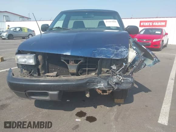 ✅ 2000 Chevrolet S-10 • VIN: 1GCCS1448Y8130793 • Lot: 43203888. Listed on IAAI with Not provided. Free auction sales archive from the USA and detailed vehicle history report at DreamBid. Image 13.