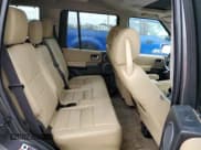 ✅ 2006 Land Rover LR3 SE • VIN: SALAE25426A353266 • Lot: 62253204. Wystawiony na Copart z przebiegiem 180 461 mil. Bezpłatny archiwum sprzedaży aukcyjnych z USA i szczegółowy raport historii pojazdu na DreamBid. Zdjęcie 11.