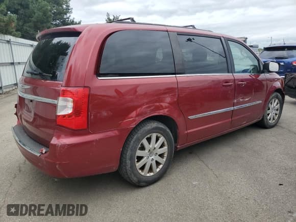 ✅ 2015 Chrysler Town & Country Touring • VIN: 2C4RC1BG3FR534204 • Lot: 69965365. Listed on Copart with 217,954 mi. Free auction sales archive from the USA and detailed vehicle history report at DreamBid. Image 3.