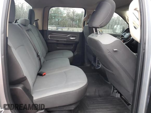 ✅ 2019 Ram 2500 Big Horn • VIN: 3C6UR5DJ1KG697157 • Lot: 41670025. Listed on Copart with 101,329 mi. Free auction sales archive from the USA and detailed vehicle history report at DreamBid. Image 10.