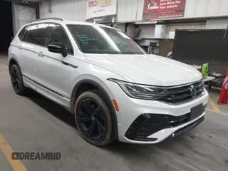 ✅ 2023 Volkswagen Tiguan SE R-Line Black • VIN: 3VVCB7AXXPM005095 • Lot: 43324632. Listed on IAAI with 22,484 mi. Free auction sales archive from the USA and detailed vehicle history report at DreamBid. Image 1.